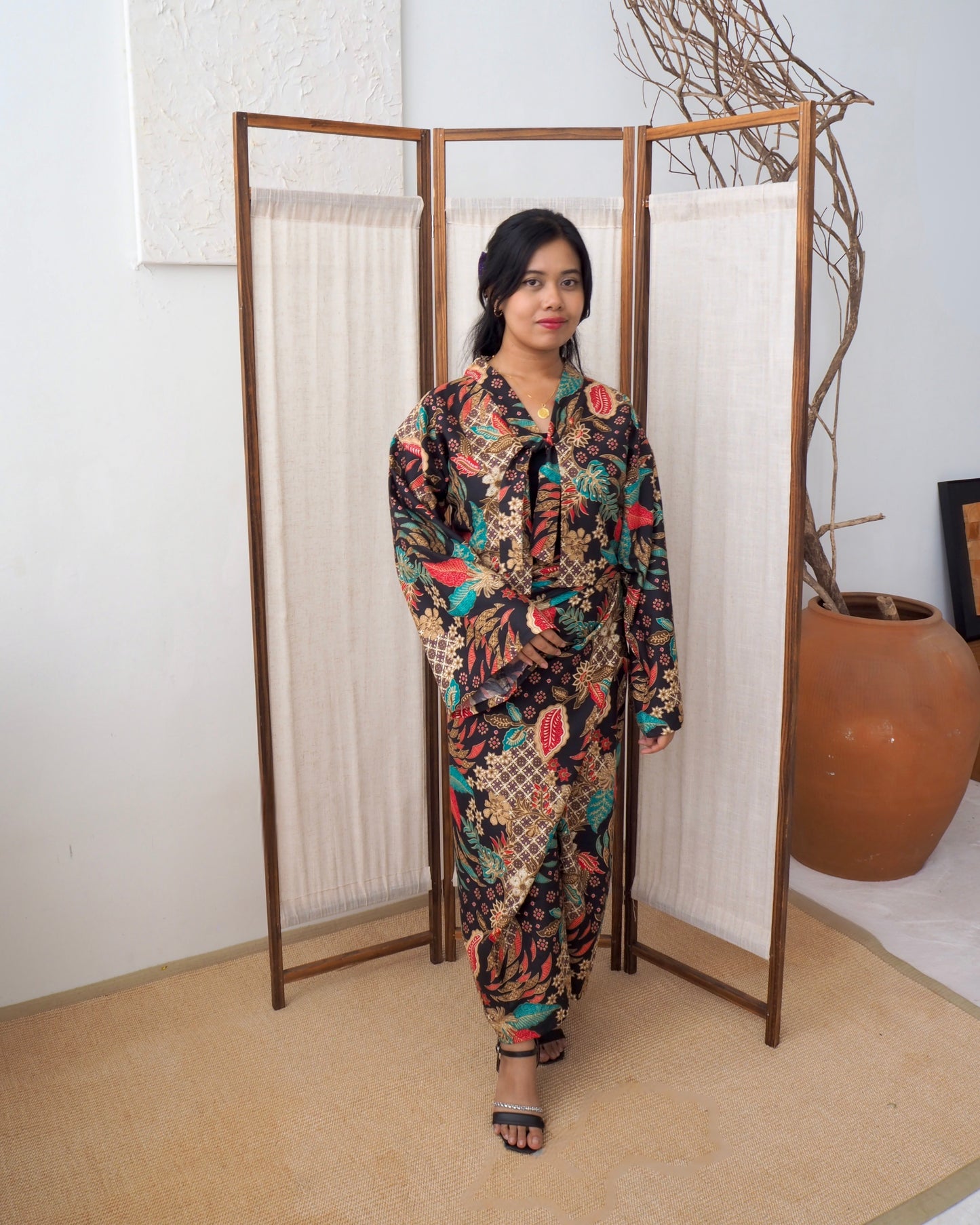Pareo Skirt & Aien Cardigan - Black Beauty