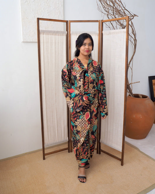 Pareo Skirt & Aien Cardigan - Black Beauty