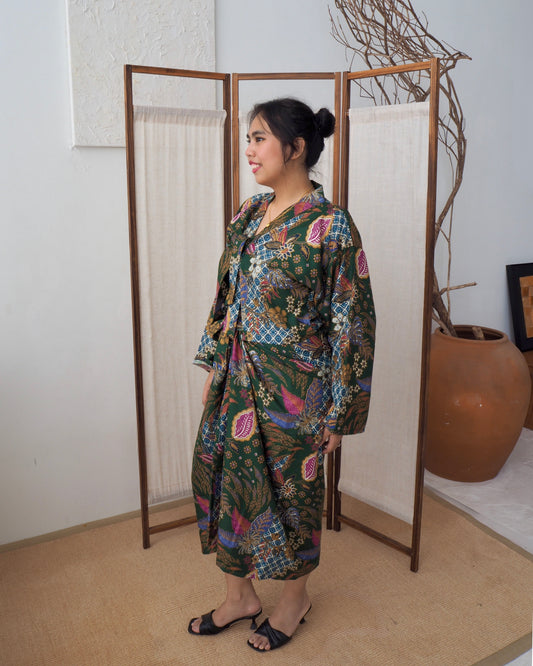 Pareo Skirt & Aien Cardigan - Emerald Green